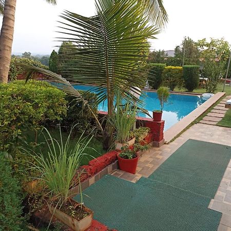La Papa Resort Morjim Buitenkant foto