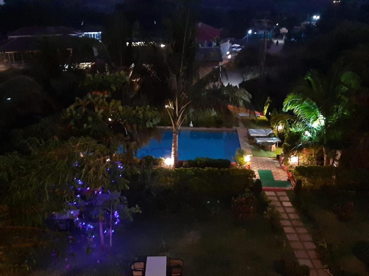 La Papa Resort Morjim Buitenkant foto