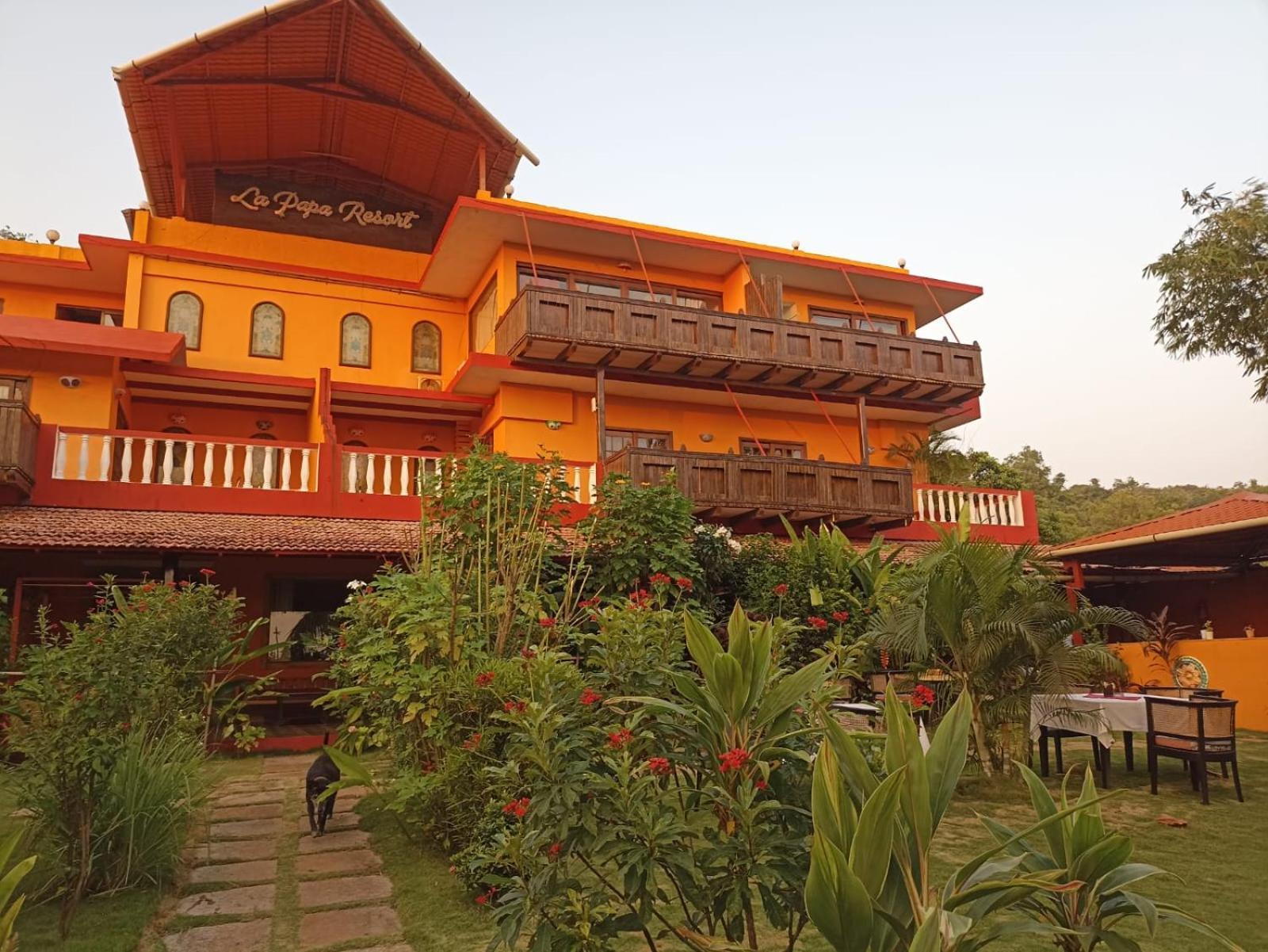 La Papa Resort Morjim Buitenkant foto