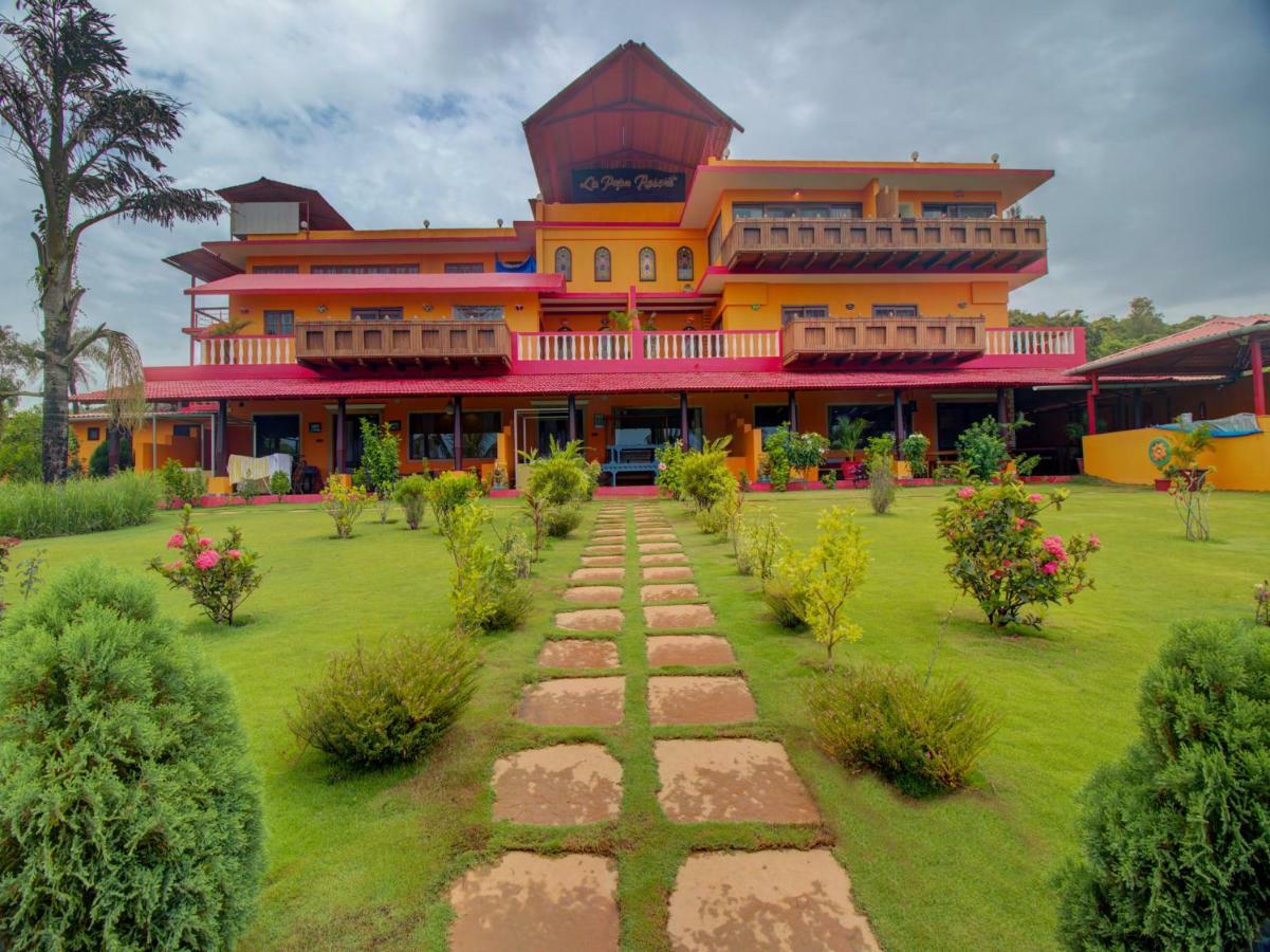 La Papa Resort Morjim Buitenkant foto