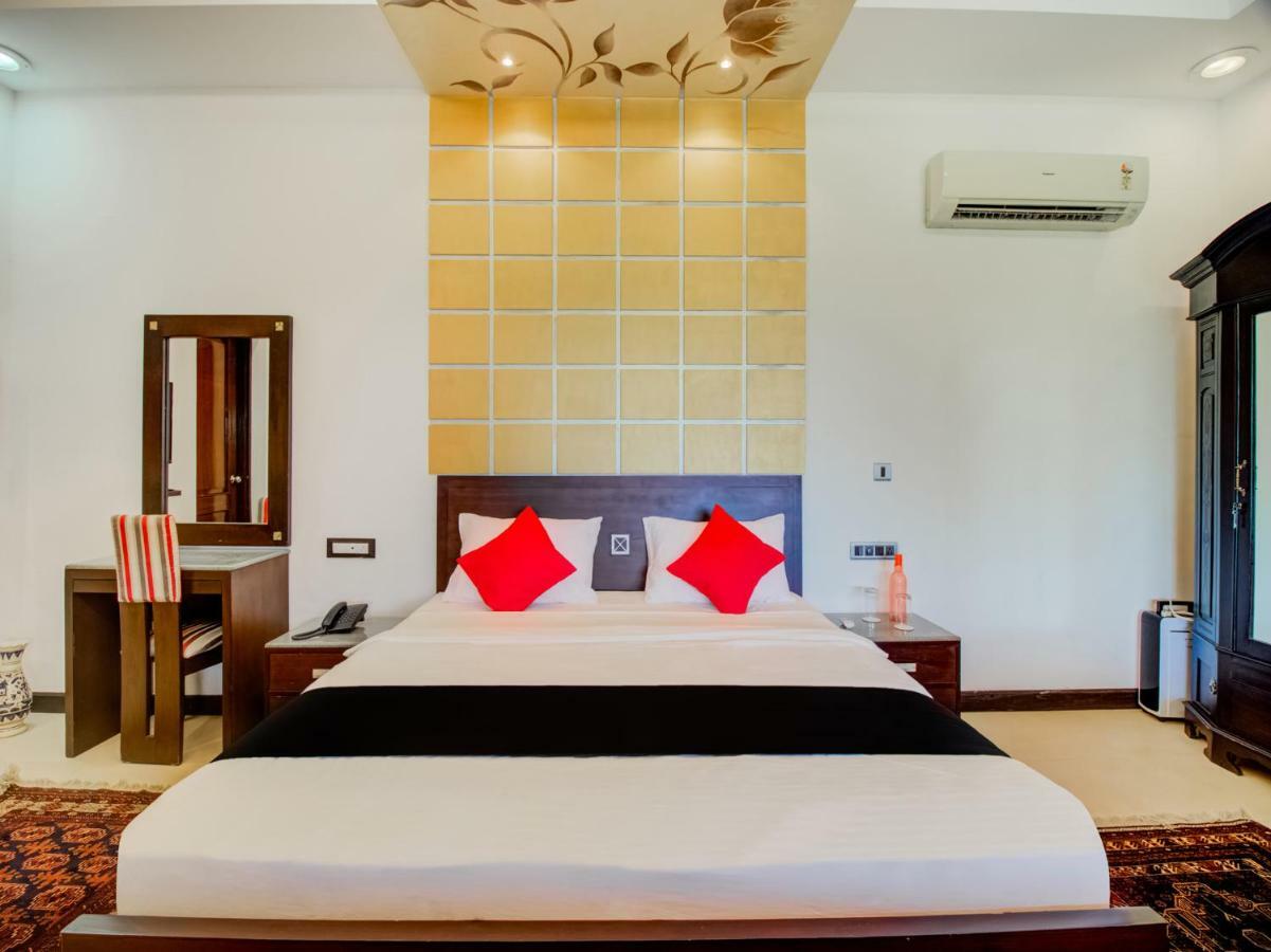 La Papa Resort Morjim Buitenkant foto