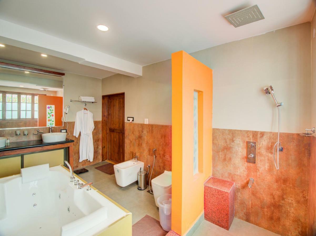 La Papa Resort Morjim Buitenkant foto
